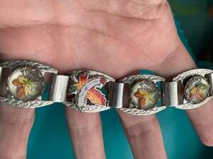 NIAGARA FALLS Canada Maple Leaf Reverse Painted INTAGLIO Glass Souvenir Bracelet